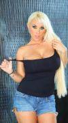 Holly Halston첥