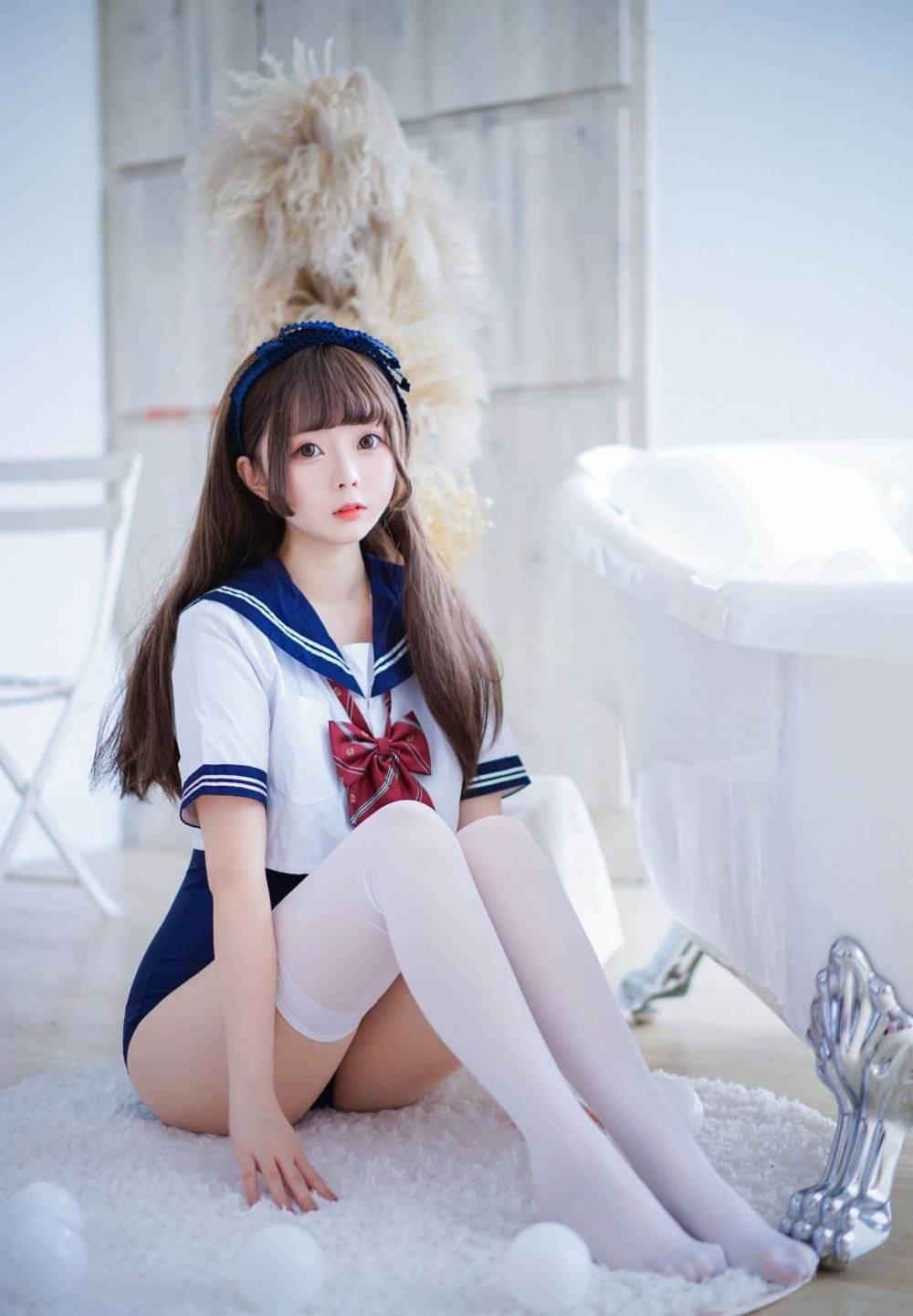 ��Ů���� ���¿첥