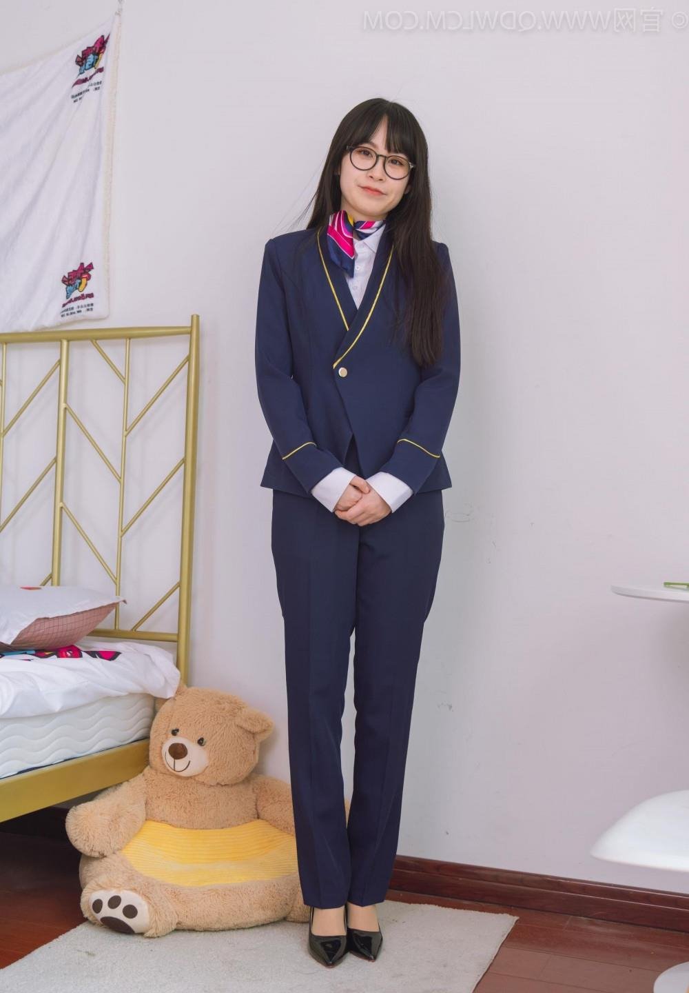 �����������������ڶ������İ�첥