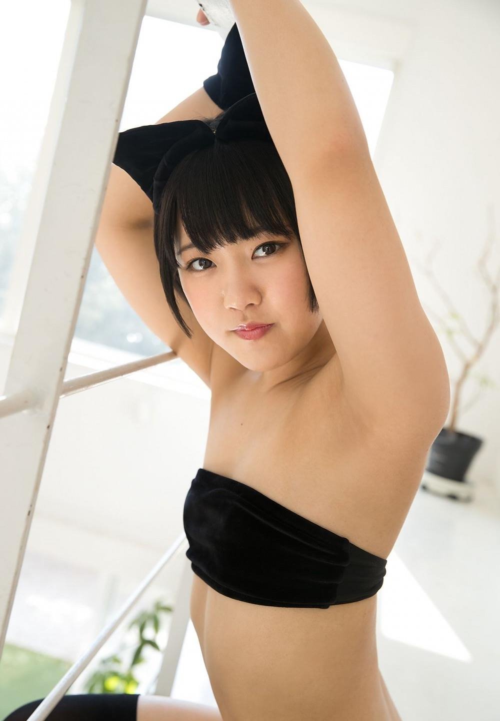 ����һ����������AƬ�ڱ�Ӱ���ȷ�