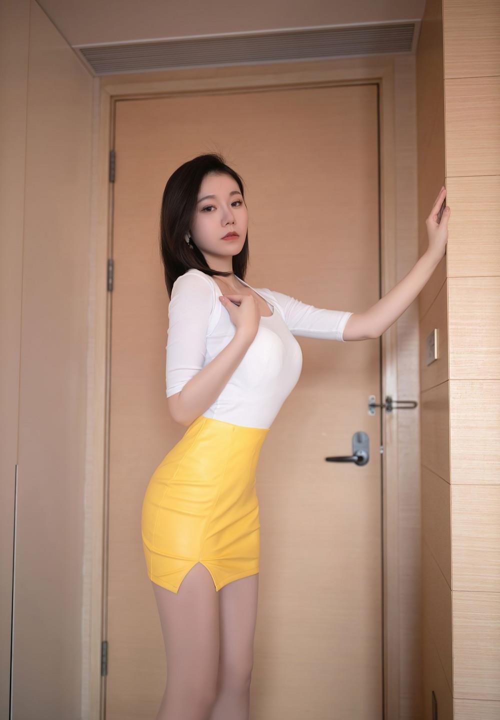 ������Ů�����ˬ��վӰ���ȷ�