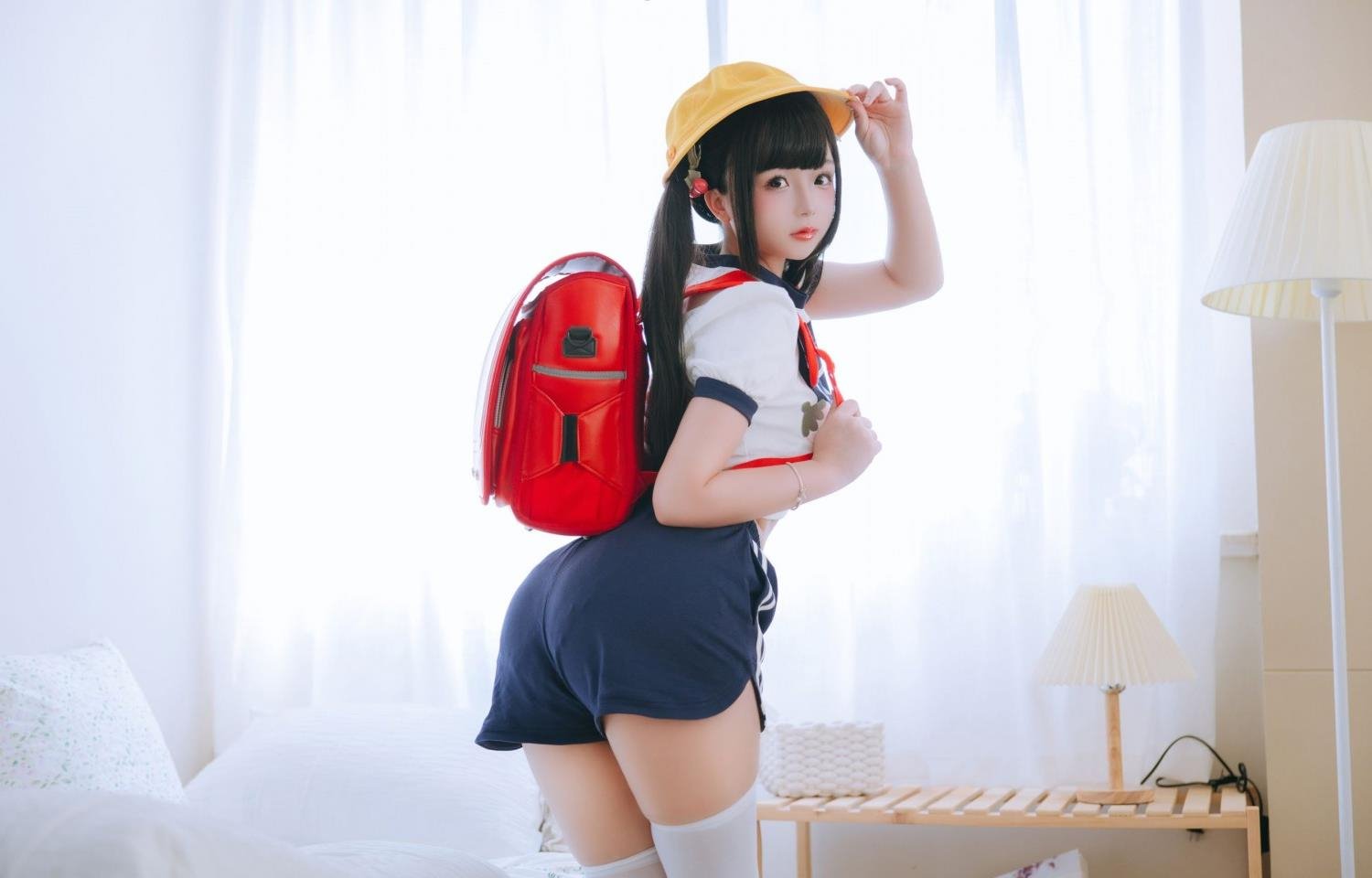 �Ļ������վ�Ƕ���