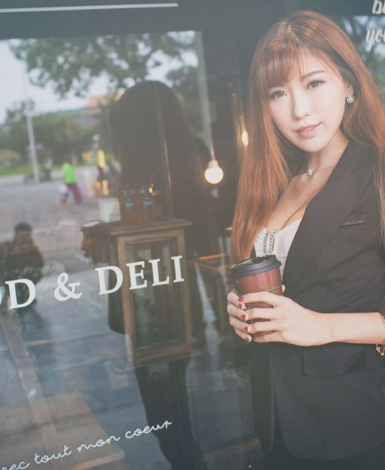 �ٺ�������˶���Ƶ�̳���վ