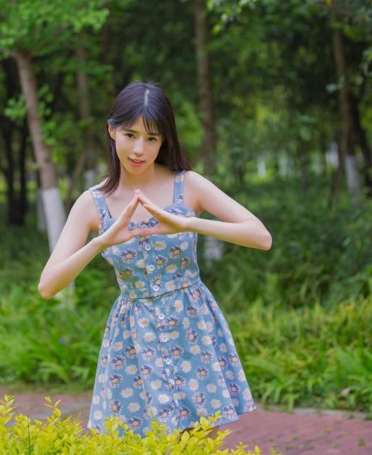 Ů��������Ӱ���ȷ�